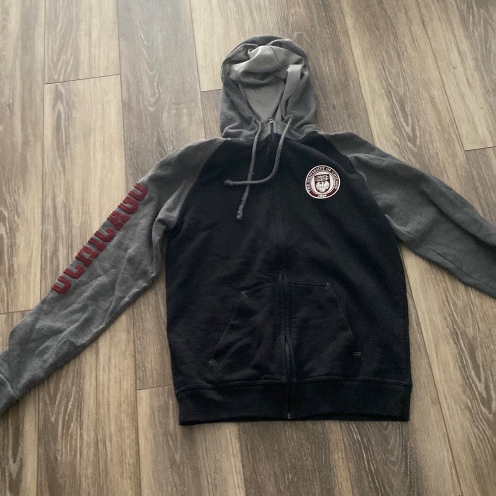 UChicago Zippered Hoodie with Pockets
